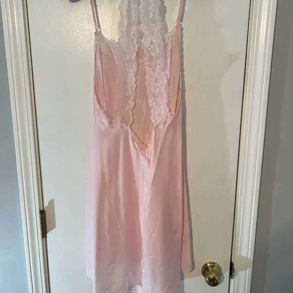VICTORIA’S SECRET High-low Sheer Pink Lace Silk Blend Slip - Size Medium 💕 - Picture 8 of 9